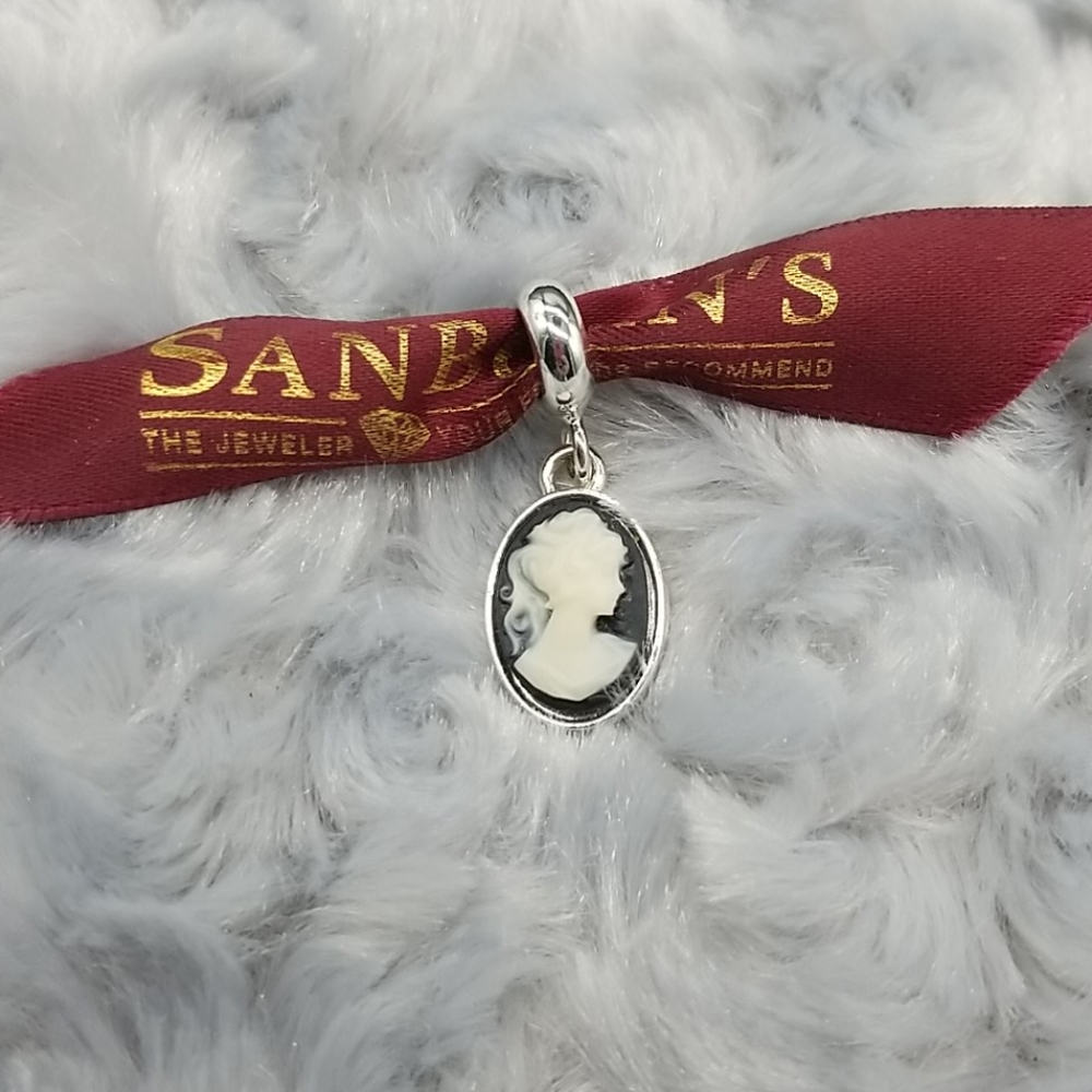 Victorian Vintage Style Lady Cameo Bracelet Charm